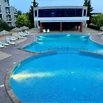 公寓 Atlantis & 4 Swimming Pools & &