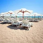 Atlantis & 4 Swimming Pools & & Apartament *